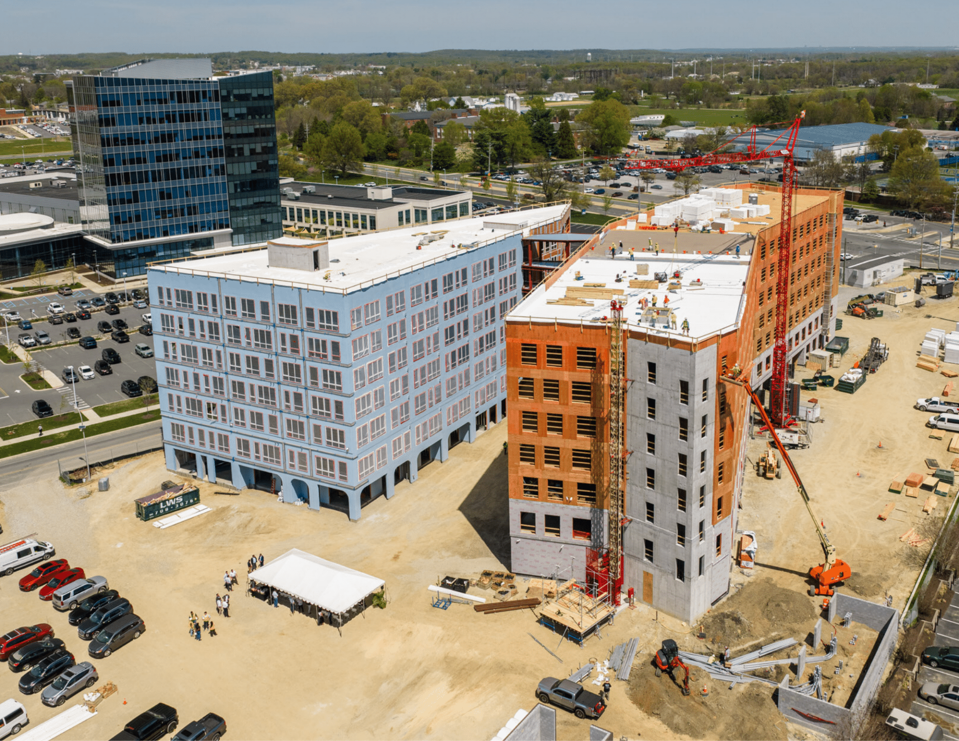 BUCCINI POLLIN GROUP CELEBRATES TOPPING OFF OF UD STAR CAMPUS RESIDENTIAL COMMUNITY